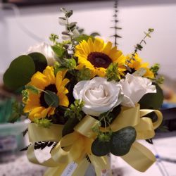 Carey's Cassville Florist - Sunflowers and white rose mix