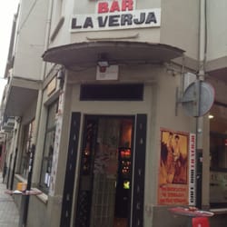 La Verja - Entrada al bar