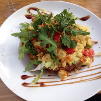 Tapatat - PDT poulet curry-ananas (suggestion) - Cafes Near Me - Ixelles, BRU Tapatat - PDT poulet curry-ananas (suggestion) - Cafes Near Me - Ixelles, BRU