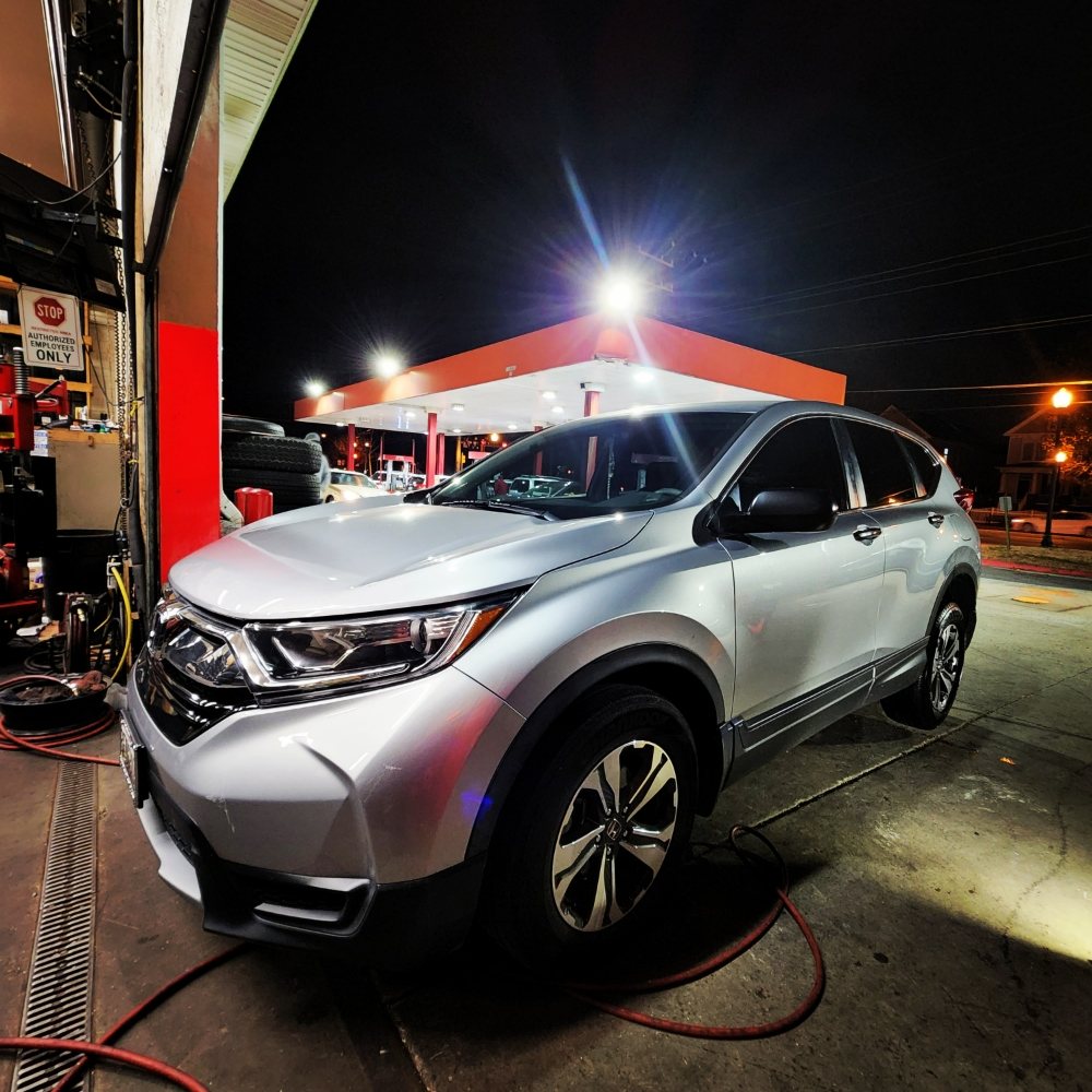 DISCOUNT TIRE & GAS Updated August 2024 14 Photos 5919 Columbia