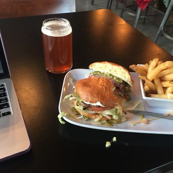 Otter Bar And Burger - Bars Near Me - Seattle, Washington