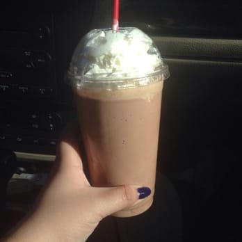 Beeps Fast Food - Chocolate shake with REAL ice cream - Fast Food Near Me - Van Nuys, California