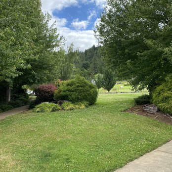 Rice Hill RV Park - Landscaping - RV Parks Near Me - Oakland, Oregon Rice Hill RV Park - Landscaping - RV Parks Near Me - Oakland, Oregon
