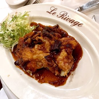 Le Rivage - Roasted chicken with sundried tomatoes and garlic. - French Near Me - New York, New York Le Rivage - Roasted chicken with sundried tomatoes and garlic. - French Near Me - New York, New York
