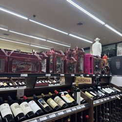 Lake Success Wine & Spirit