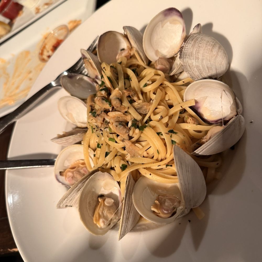 Louie Linguini's - Seafood Near Me - Monterey, California Louie Linguini's - Seafood Near Me - Monterey, California