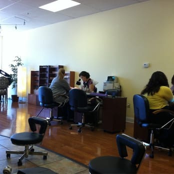 Butterfly Nail Studio - Mani stations at front - Nail Salons Near Me - Princeton, New Jersey