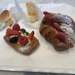 Fruit tart and strawberry croissant Fruit tart and strawberry croissant