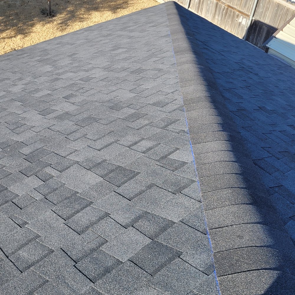 Slide of Luna's Roofing