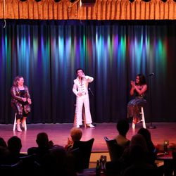 On Stage Live At The Luxe - Elvis and the Indy Girls