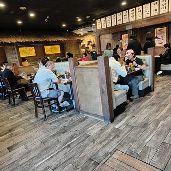 Young Dong Tofu House - Interior - Korean Near Me - San Gabriel, California Young Dong Tofu House - Interior - Korean Near Me - San Gabriel, California