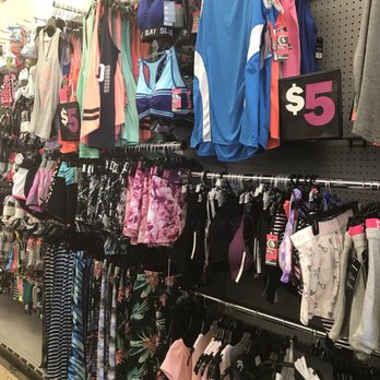 Five Below - Discount Store Near Me - Shelby Charter Township, Michigan
