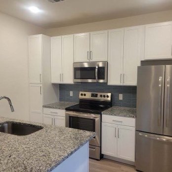 Paint and Cleaning Services - Painters Near Me Paint and Cleaning Services - Painters Near Me