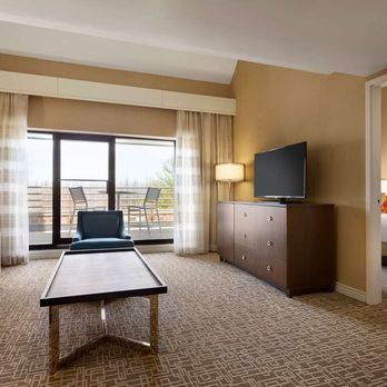 Hilton Boston/Dedham - Guest room amenity - Hotels Near Me - Dedham, Massachusetts