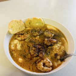 Drifters Bar & Grill - SHRIMP N GRITS