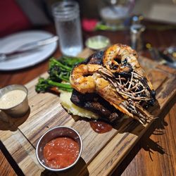 Castillo Craft Bar + Kitchen