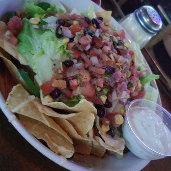 Elbow Room Bar - Elbow room nachos - Dive Bars Near Me - Atlanta, Georgia