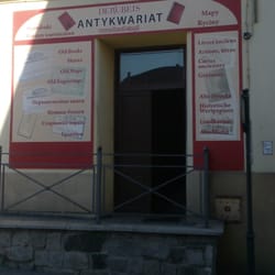 Derubeis - Wejście do antykwariatu