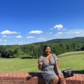 50 West Vineyards - Beautiful outdoor grounds - Wineries Near Me - Middleburg, Virginia 50 West Vineyards - Beautiful outdoor grounds - Wineries Near Me - Middleburg, Virginia