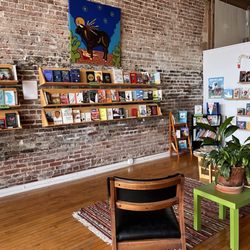 Flagship Books - New Fiction & kids