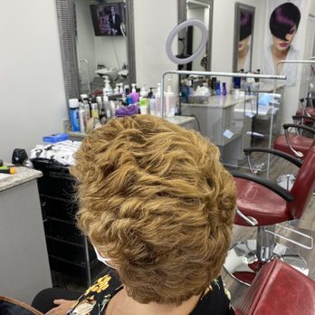 La Verde Salon & Spa - Hair Salons Near Me - Hallandale Beach, Florida La Verde Salon & Spa - Hair Salons Near Me - Hallandale Beach, Florida