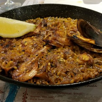 El Pescaito de Carmela - seafood paella - Seafood Near Me - Granada, GR El Pescaito de Carmela - seafood paella - Seafood Near Me - Granada, GR