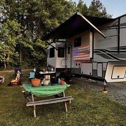RV Resort At Carolina Crossroads - Full time camping !
