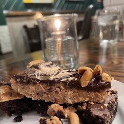 Legend's Restaurant - Chocolate peanut butter pie