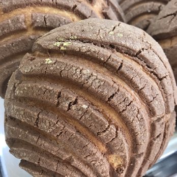 La Piñata Bakery - Chocolate concha, super soft! - Bakeries Near Me - Lincolnwood, Illinois La Piñata Bakery - Chocolate concha, super soft! - Bakeries Near Me - Lincolnwood, Illinois
