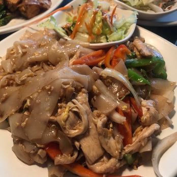 Koon Thai Kitchen - Thai Near Me - San Diego, California
