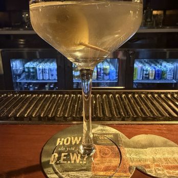 Piccadilly Pub - Pubs Near Me - Chicago, Illinois Piccadilly Pub - Pubs Near Me - Chicago, Illinois