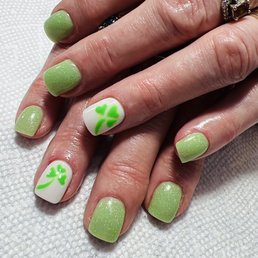 Kim does fabulous dip nails. I requested St Patrick's day. So happy. Kim does fabulous dip nails. I requested St Patrick's day. So happy.