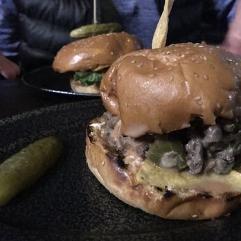 Ze Pickle - Burgers Near Me - Surry Hills, NSW