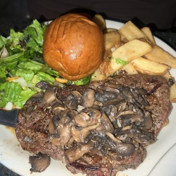 Vermillion Restaurant - Steak with Mushrooms - Mexican Near Me - Brownsville, Texas Vermillion Restaurant - Steak with Mushrooms - Mexican Near Me - Brownsville, Texas