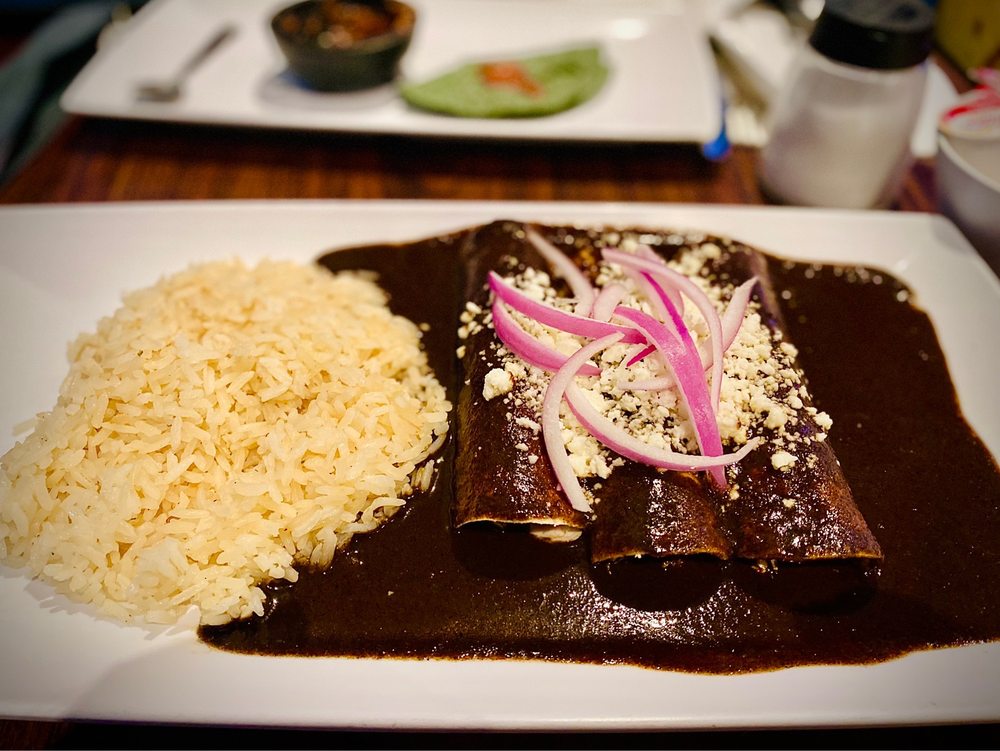 Tlayuda L.A. Restaurant
