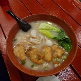 Assorted Seafood Noodle Soup-综合海鲜汤面