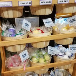 Third Planet Boutique - Bath bombs!