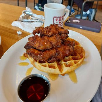 Big Bad Breakfast - Memphis - Chicken and waffles. The best I've ever had - New American Near Me - Memphis, Tennessee Big Bad Breakfast - Memphis - Chicken and waffles. The best I've ever had - New American Near Me - Memphis, Tennessee