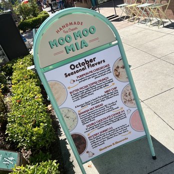 Moo Moo Mia - Pumpkin cheesecake say whot? - Ice Cream & Frozen Yogurt Near Me - Monrovia, California