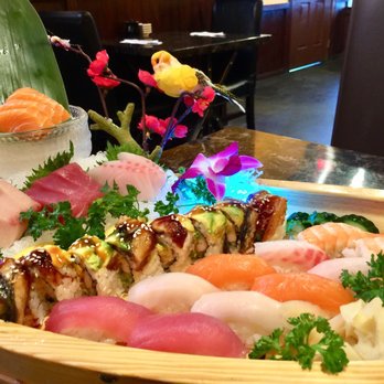Sakura - Sakura boat (we substituted in a dragon roll) - Japanese Near Me - Kailua-Kona, Hawaii