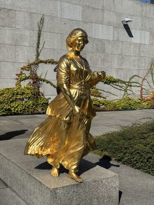 New National Gallery by null