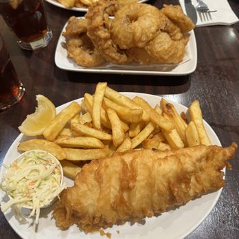 Olde Yorke - Seafood Near Me - East York, Ontario