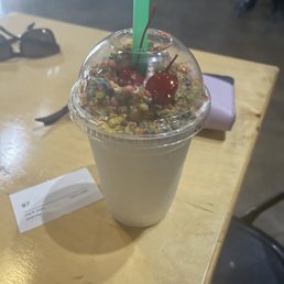 Fruity pebbles milkshake Fruity pebbles milkshake