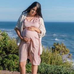 Abraham Ortega Photography - Maternity Photos / Family Photos