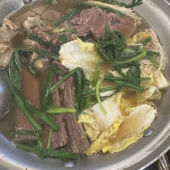 Gamja TangTang - Beef and tendon in clear broth (while eating !!!) - Korean Near Me - Fort Lee, New Jersey Gamja TangTang - Beef and tendon in clear broth (while eating !!!) - Korean Near Me - Fort Lee, New Jersey