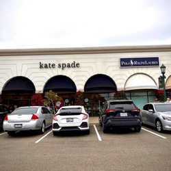 kate spade new york outlet - Kate Spade storefront