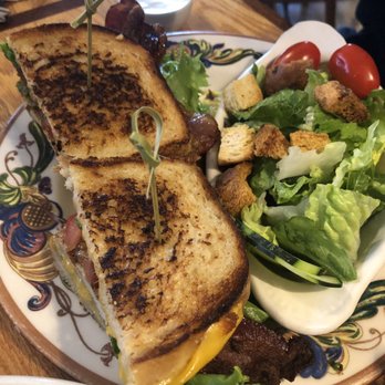 The Oak Table Cafe - BLT with side salad - Breakfast & Brunch Near Me - Sequim, Washington