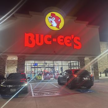 Buc-ee's - Gas Stations Near Me - Hillsboro, Texas