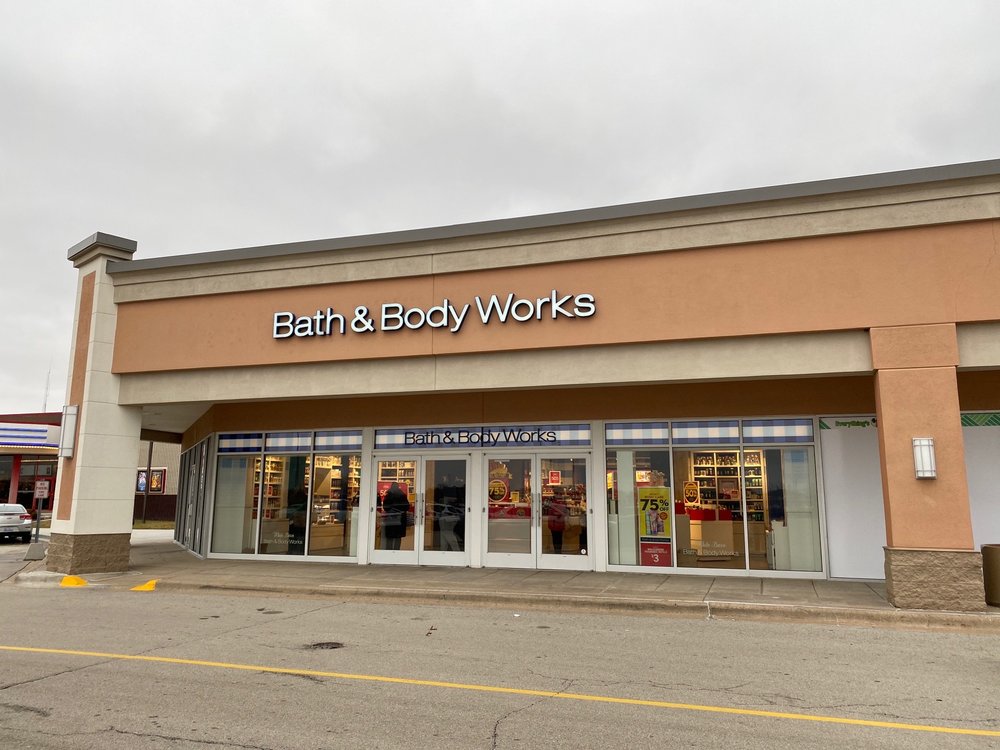 BATH & BODY WORKS 4100 W Willow Knolls Dr, Peoria, Illinois