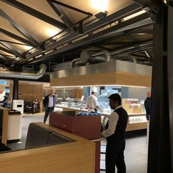 Swiss Business Lounge D